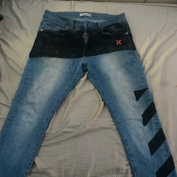 Off-white jeans
